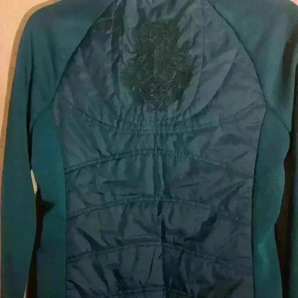 Athleta Quilted Large Graphic Logo Printed Back Teal Zip Up Athleisure Jacket S - Picture 14 of 14